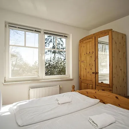 In Ruhiger Lage, Mit Meerblick - Am Sonnenhang 02